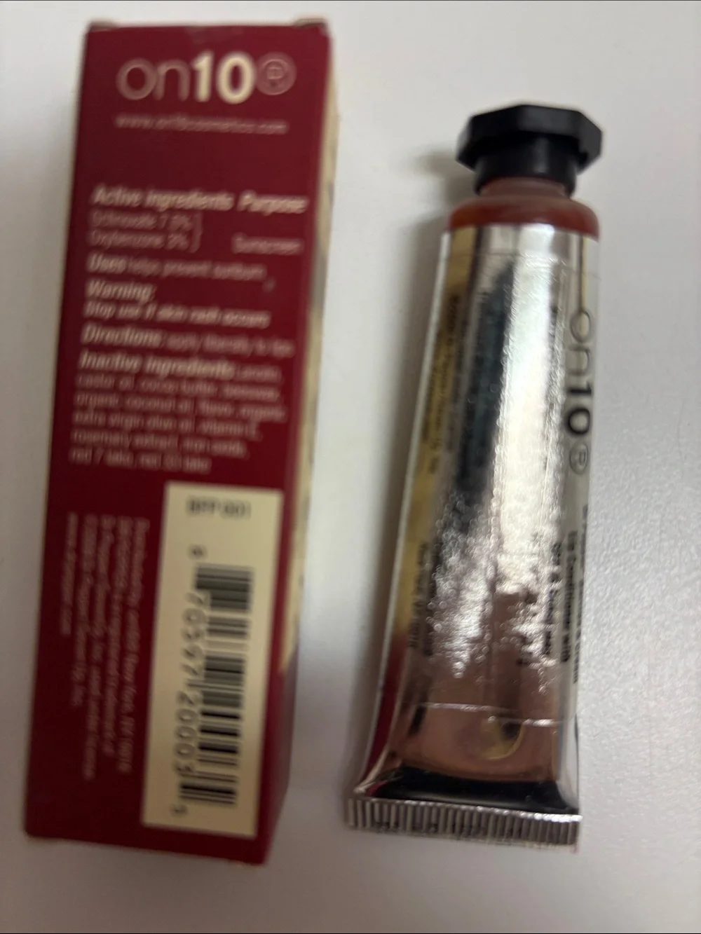 On10 DR PEPPER BERRIES, AND CREAM LIP CONDITIONER WITH SPF 15